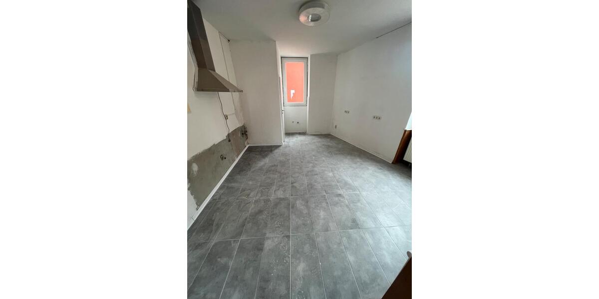 Etagenwohnung Kaiserslautern Betzenberg - 4 Zimmer, 100 m&sup2;, 1.100&euro; | Angebot:25313087