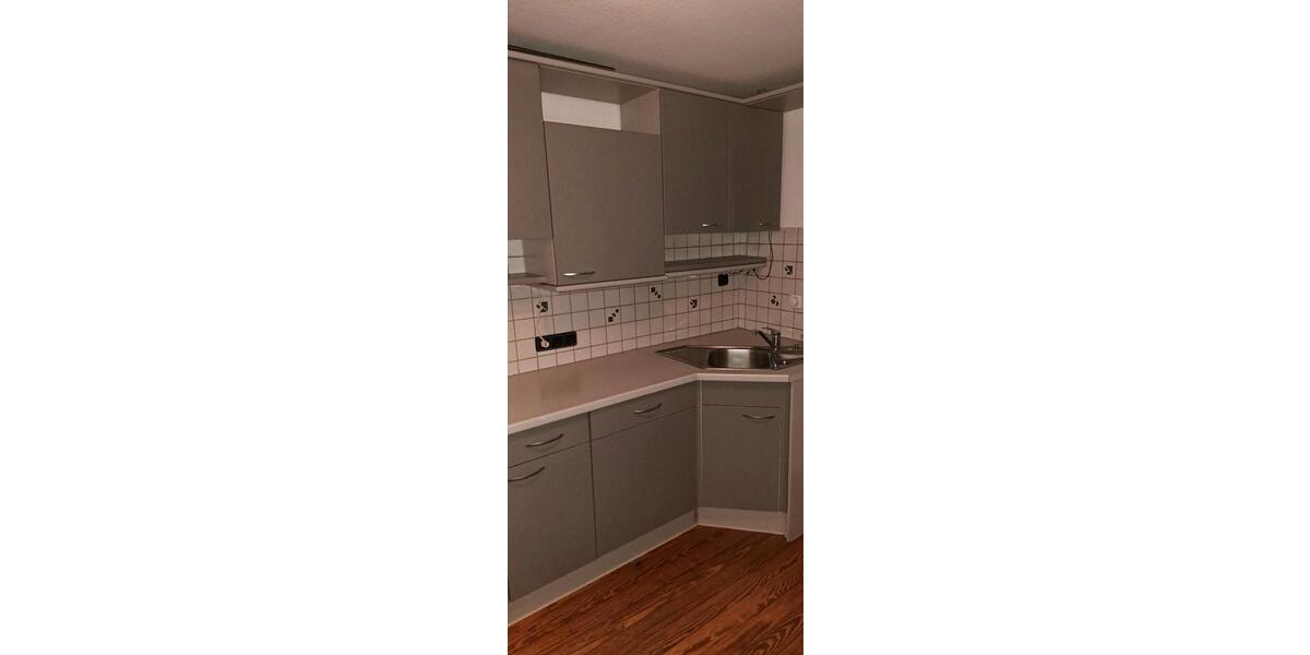 Etagenwohnung Hermersberg - 6 Zimmer, 146 m&sup2;, 800&euro; | Angebot:25333631