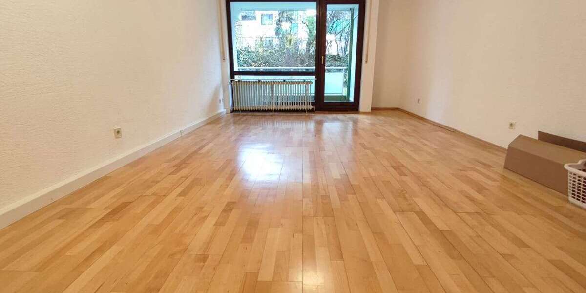 Etagenwohnung Kaiserslautern Bahnheim - 3 Zimmer, 95 m&sup2;, 890&euro; | Angebot:26626578