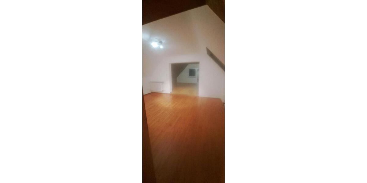 Etagenwohnung Hermersberg - 6 Zimmer, 146 m&sup2;, 800&euro; | Angebot:25333631