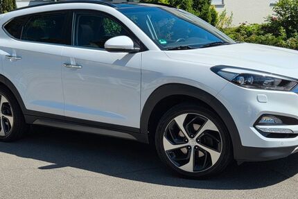 Hyundai TUCSON 85.000 km 15.900 &euro; Kaiserslautern 67663