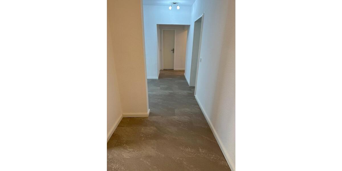 Etagenwohnung Kaiserslautern Betzenberg - 3.5 Zimmer, 90 m&sup2;, 1.100&euro; | Angebot:26322643