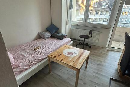 1 Zimmer voll möbliertes Appartement, 19 qm im 2. OG mit Balkon, in Toplage in Kaiserslautern zu vermieten. 1 zimmer