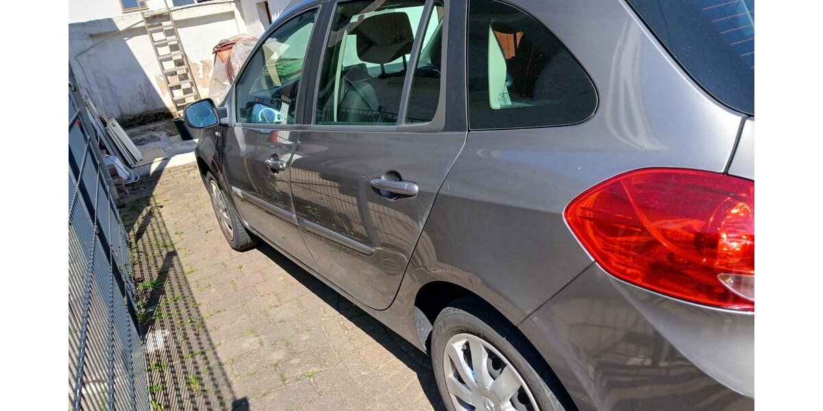 Renault Clio Grandtour Tom Tom Edition 165.000 km 3.400 &euro; Rockenhausen 67806