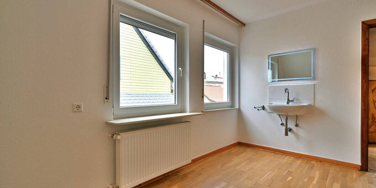 Einfamilienhaus Ramstein-Miesenbach Miesenbach - 6 Zimmer, 182 m&sup2;, 2.000&euro; | Angebot:26359656