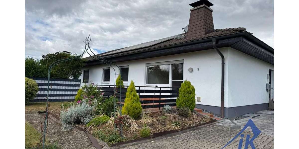 Einfamilienhaus Hütschenhausen / Spesbach Spesbach - 4 Zimmer, 220 m&sup2;, 2.400&euro; | Angebot:26935388