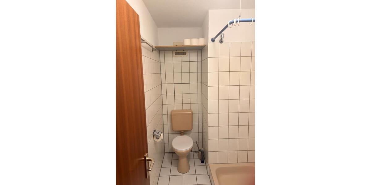 Dachgeschoßwohnung Kaiserslautern Betzenberg - 1 Zimmer, 27 m&sup2;, 75.000&euro; | Angebot:26676391