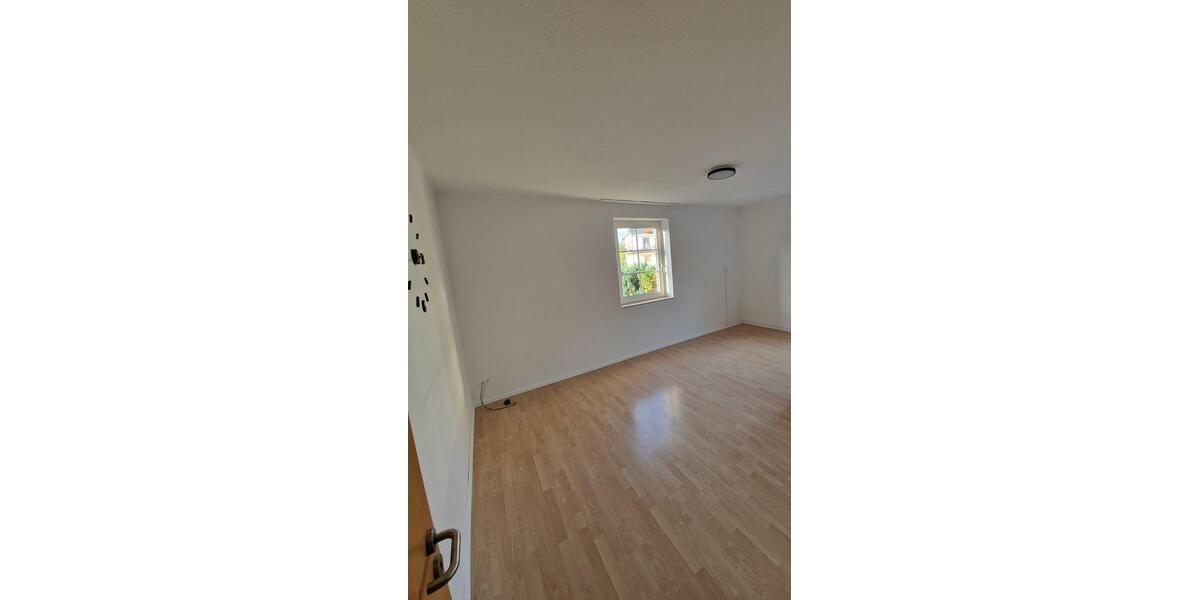 Etagenwohnung Rockenhausen - 3 Zimmer, 98 m&sup2;, 890&euro; | Angebot:27579174