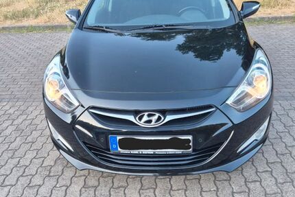 Hyundai i40 271.000 km 3.000 &euro; Otterberg 67697