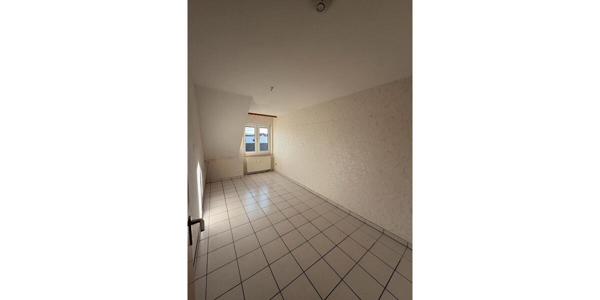 Attraktive 3-Zimmer-Wohnung mit ca. 85 m² in Eisenberg (Pfalz) 3 zimmer