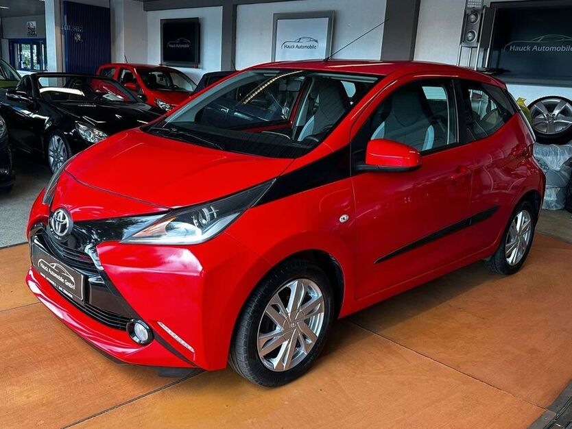 Aygo (X)