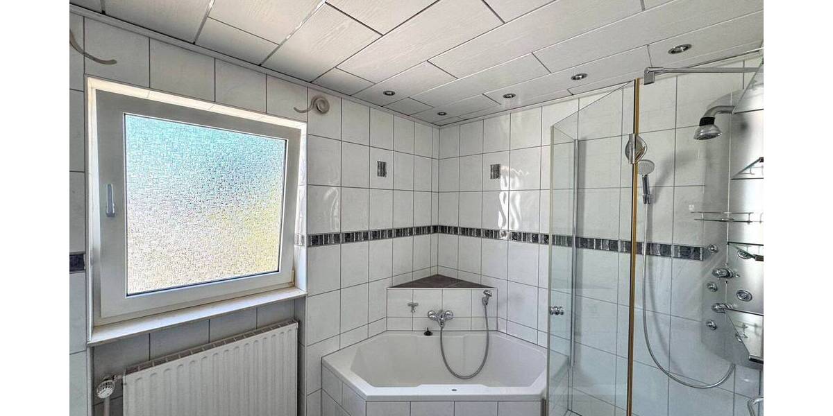 Einfamilienhaus Kaiserslautern Erfenbach - 6 Zimmer, 157 m&sup2;, 275.000&euro; | Angebot:26834586