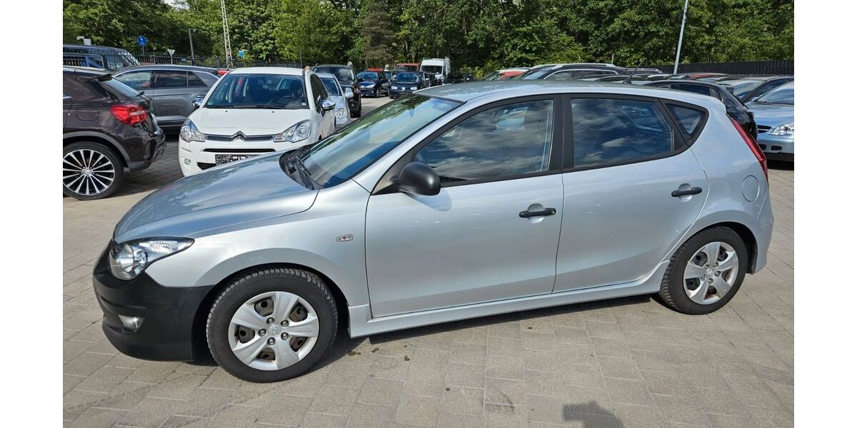 Hyundai i30 98.963 km 4.449 &euro; Lachen-Speyerdorf 67435