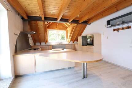 Wohnung Kaiserslautern - 4 Zimmer, 149 m&sup2;, 1.000&euro; | Angebot:26913828