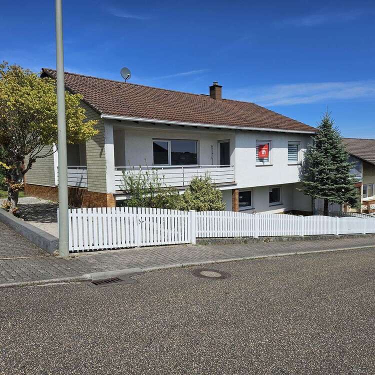 Haus zum Kaufen in Petersberg 425.000 € 205 m²