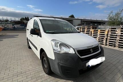 Peugeot Partner 108.900 km 8.590 &euro; Ramstein-Miesenbach 66877
