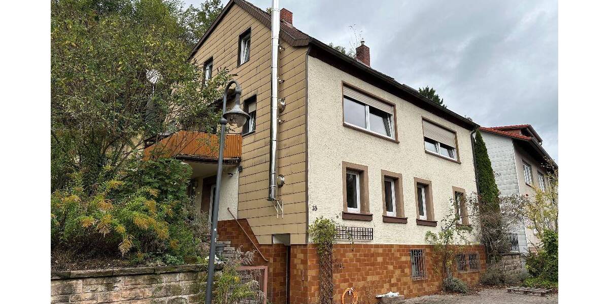 Mehrfamilienhaus, Wohnhaus Waldfischbach - 7 Zimmer, 130 m&sup2;, 119.000&euro; | Angebot:25998505