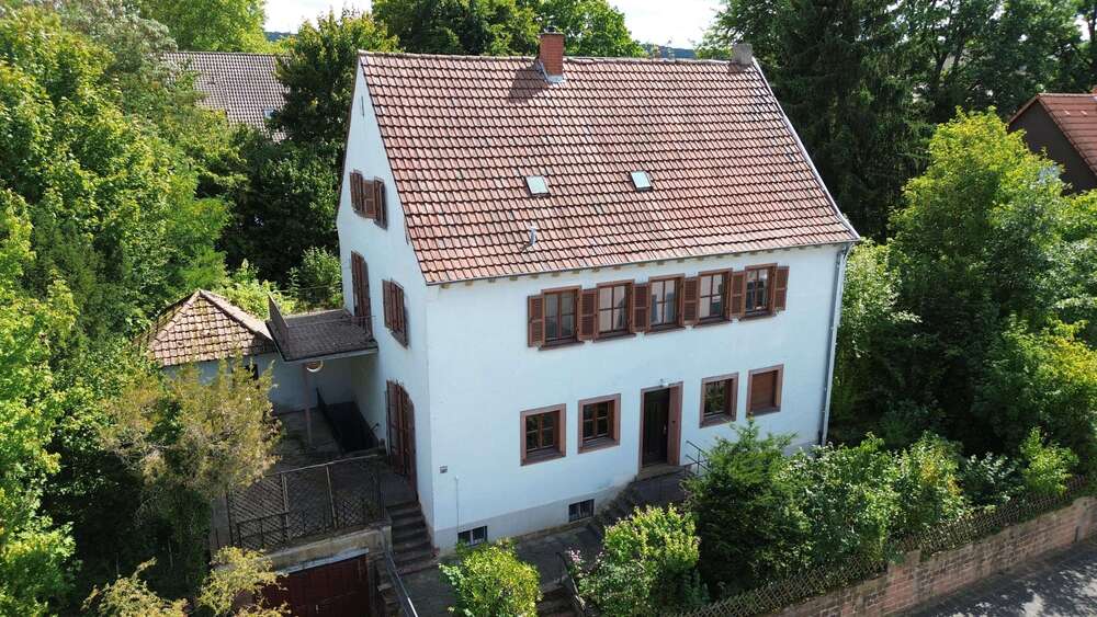Einfamilienhaus Kaiserslautern Bahnheim - 8 Zimmer, 258 m&sup2;, 549.000&euro; | Angebot:22466115