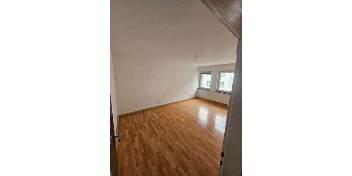 Etagenwohnung Pirmasens - 2 Zimmer, 63 m&sup2;, 425&euro; | Angebot:26115972