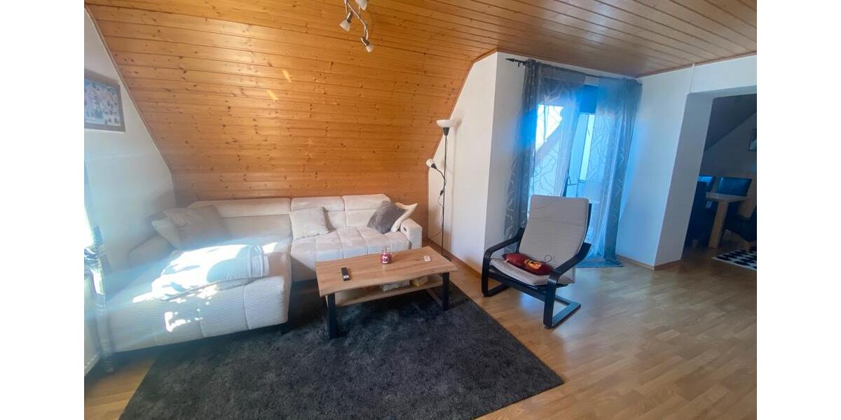 Dachgeschoßwohnung Katzweiler - 4 Zimmer, 114 m&sup2;, 950&euro; | Angebot:25305851