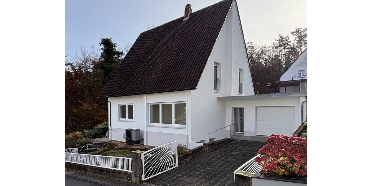 Neubaustandard im charmanten Altbau 5 zimmer