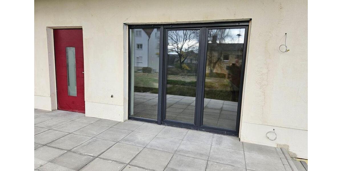 Schöne große 3 Zimmer-Wohnung mit Terrasse und Garten 3 zimmer