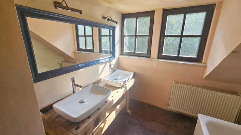 ObjNr:19522 - Freistehendes, repräsentatives EFH mit Garten und großem Grundstück ausserhalb in DÜW-Grethen 7 zimmer