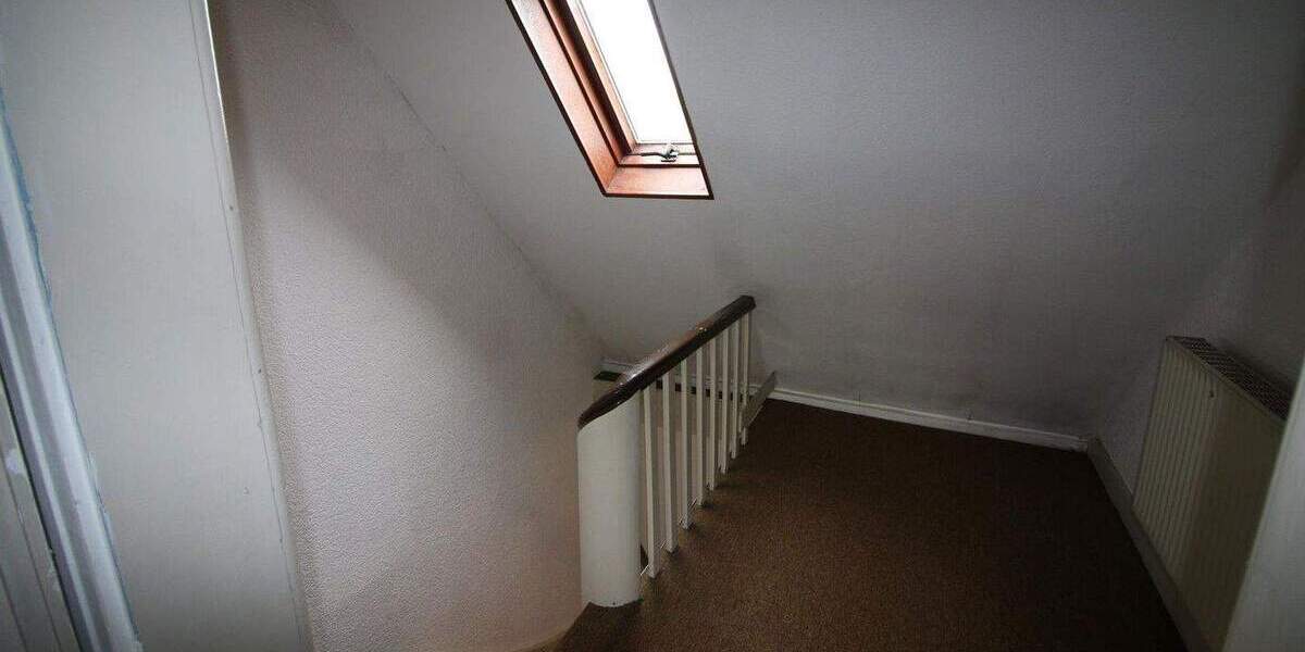 Einfamilienhaus Otterberg - 6 Zimmer, 121 m&sup2;, 175.000&euro; | Angebot:25674884