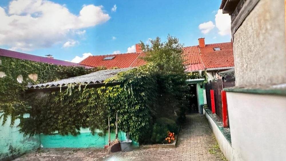 Mehrfamilienhaus, Wohnhaus Göllheim - 4 Zimmer, 81 m&sup2;, 145.000&euro; | Angebot:25674391