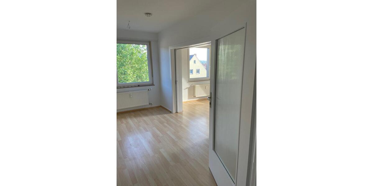 Dachgeschoßwohnung Bad Dürkheim - 2.5 Zimmer, 79 m&sup2;, 890&euro; | Angebot:26363186