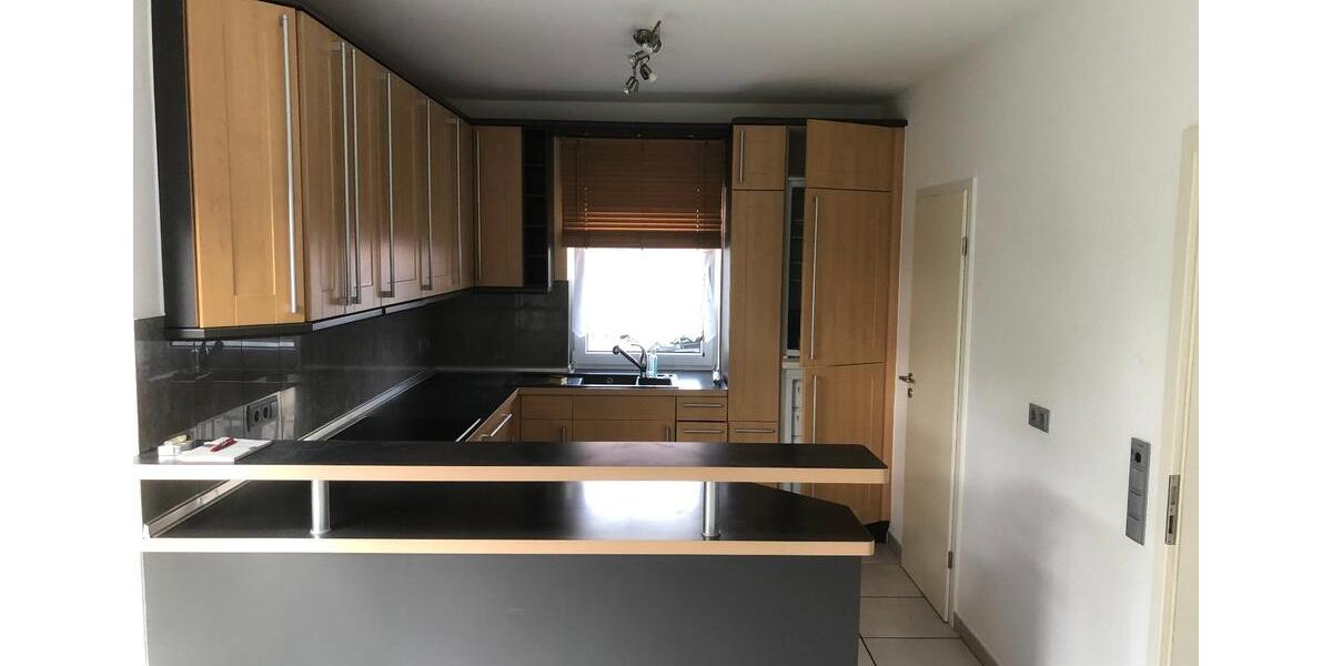 Doppelhaushälfte Mehlingen - 7 Zimmer, 280 m&sup2;, 2.300&euro; | Angebot:26544408