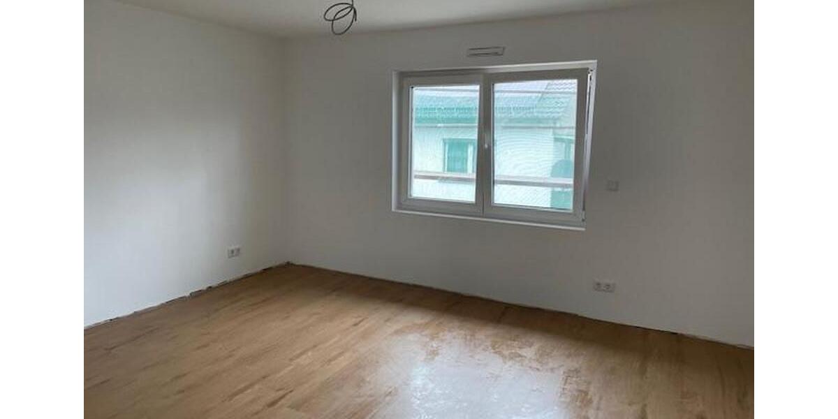 Etagenwohnung Rodenbach - 4 Zimmer, 100 m&sup2;, 1.200&euro; | Angebot:26164927