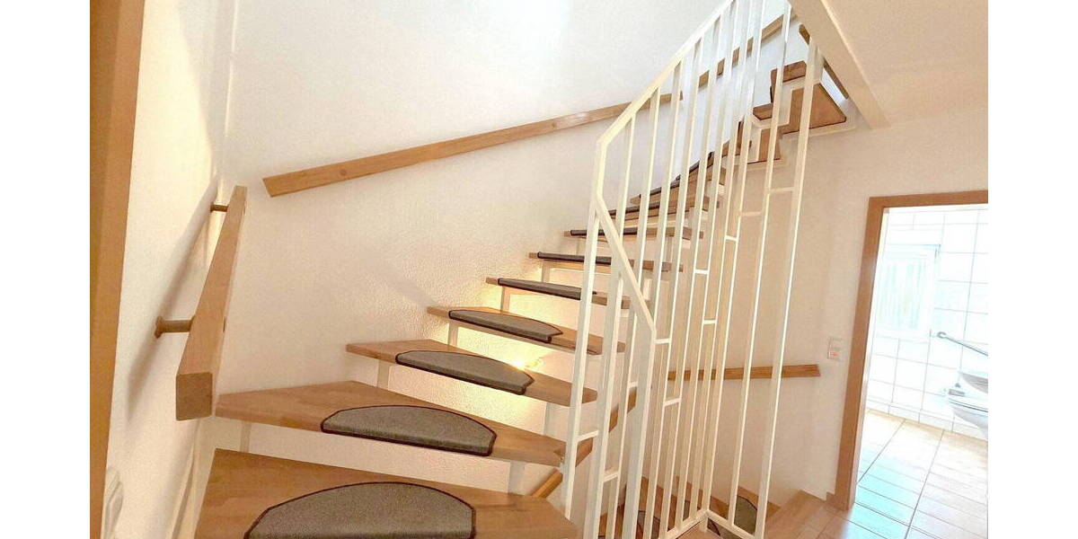 Reihenmittelhaus Kaiserslautern Innenstadt - 4 Zimmer, 146 m&sup2;, 430.000&euro; | Angebot:26527577