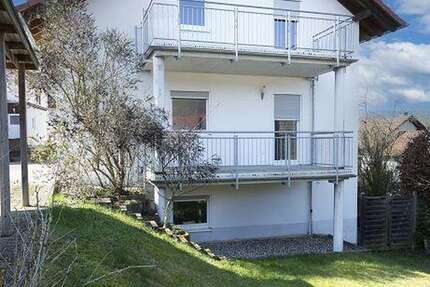 Haus Reichenbach-Steegen Steegen - 10 Zimmer, 255 m&sup2;, 2.100&euro; | Angebot:25301346