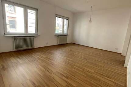 Wohnung zum Mieten in Kaiserslautern 1.250 € 126 m² 4 zimmer