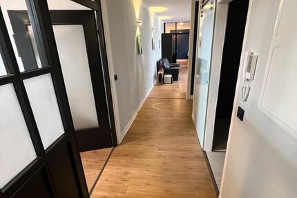 Helle Loft Wohnung Helenenstr 3 zimmer