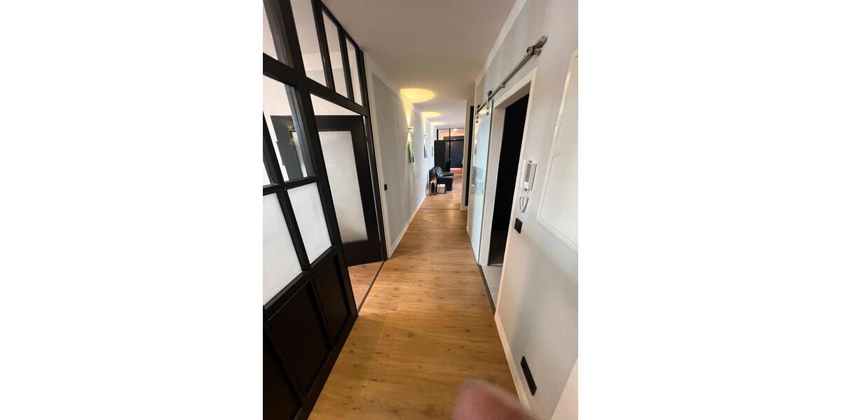 Helle Loft Wohnung Helenenstr 3 zimmer