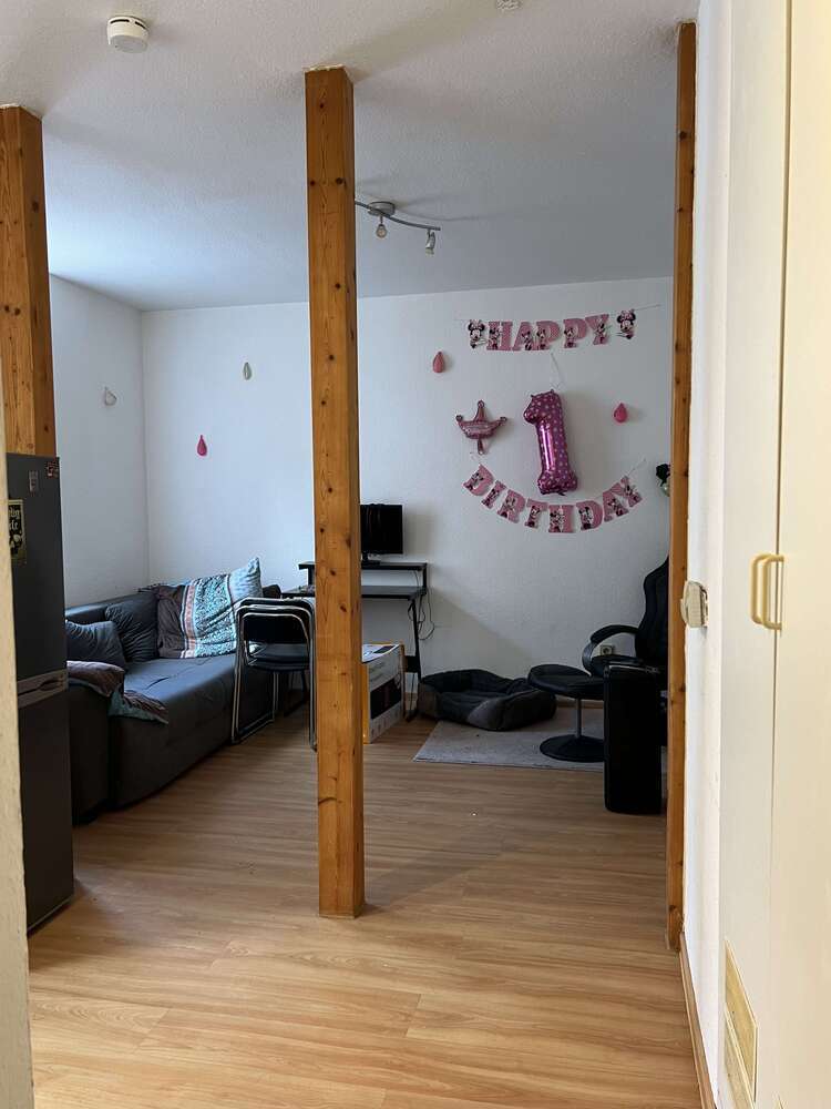 Wohnung zum Kaufen in Kaiserslautern 65.000 € 27.37 m²