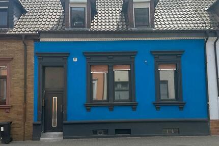 Haus Kaiserslautern Betzenberg - 8 Zimmer, 100 m&sup2;, 2.000&euro; | Angebot:27702868