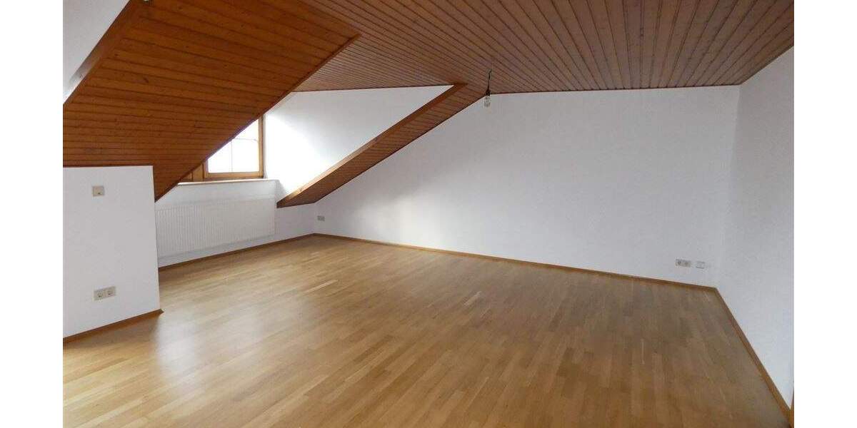 Etagenwohnung Neustadt Haardt - 3 Zimmer, 86 m&sup2;, 750&euro; | Angebot:25744790