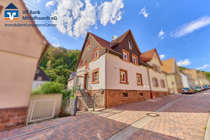 Haus Lambrecht - 4 Zimmer, 121 m&sup2;, 325.000&euro; | Angebot:27438393