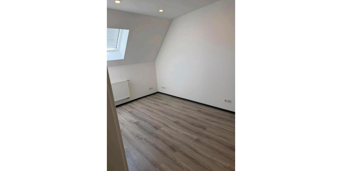 Etagenwohnung Kaiserslautern - 3 Zimmer, 70 m&sup2;, 600&euro; | Angebot:26455595