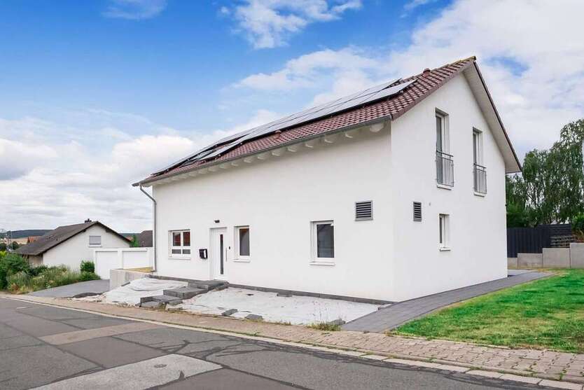 Haus zum Kaufen in Dreisen 490.000 € 175 m²