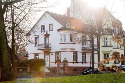 Haus zum Kaufen in Kaiserslautern 790.000 € 239.2 m² 9 zimmer