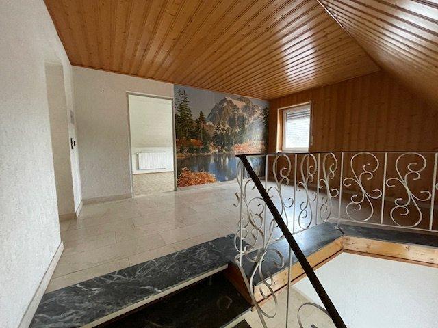 Einfamilienhaus Rammelsbach - 12 Zimmer, 370 m&sup2;, 1.500&euro; | Angebot:26302519