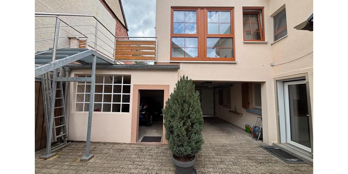 Einfamilienhaus Enkenbach-Alsenborn Alsenborn - 9 Zimmer, 232 m&sup2;, 389.000&euro; | Angebot:26624157