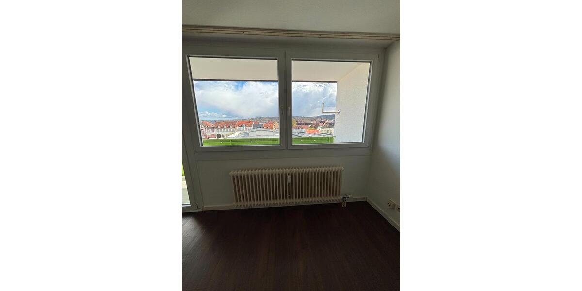 Etagenwohnung Kaiserslautern Betzenberg - 3 Zimmer, 100 m&sup2;, 1.100&euro; | Angebot:26042575