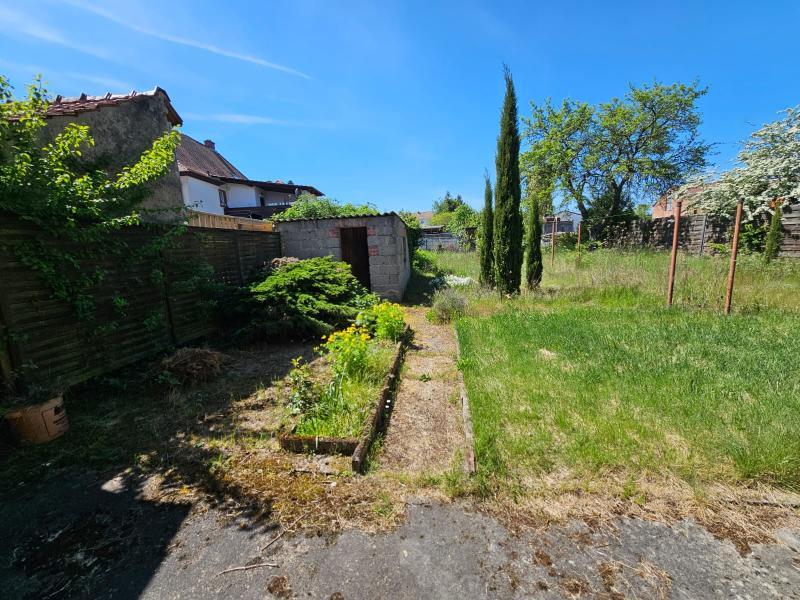 ObjNr:19684 - Freistehendes Einfamilienhaus mit Vor- und Rückgarten sowie Garage und Stellplatz 4 zimmer