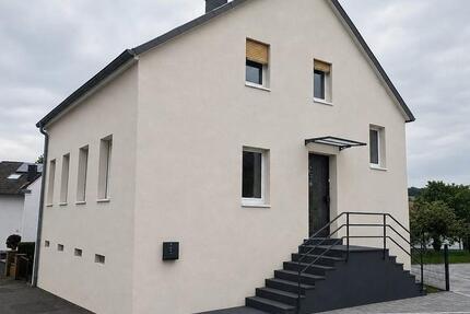 Haus Schönenberg-Kübelberg Kübelberg - 4 Zimmer, 100 m&sup2;, 255.000&euro; | Angebot:26963971