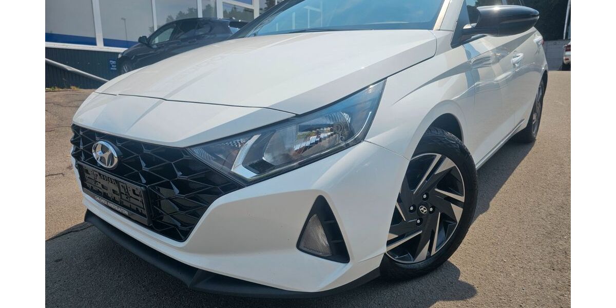 Hyundai i20 122.000 km 11.950 &euro; Kaiserslautern 67663